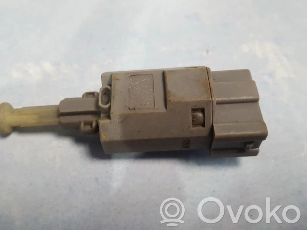 Mazda 626 Interruttore del pedale del freno 