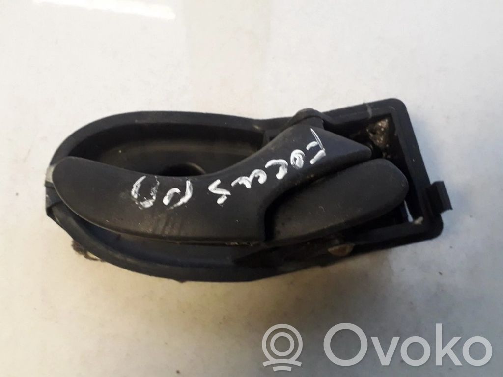 Ford Focus Poignée inférieure de porte avant
