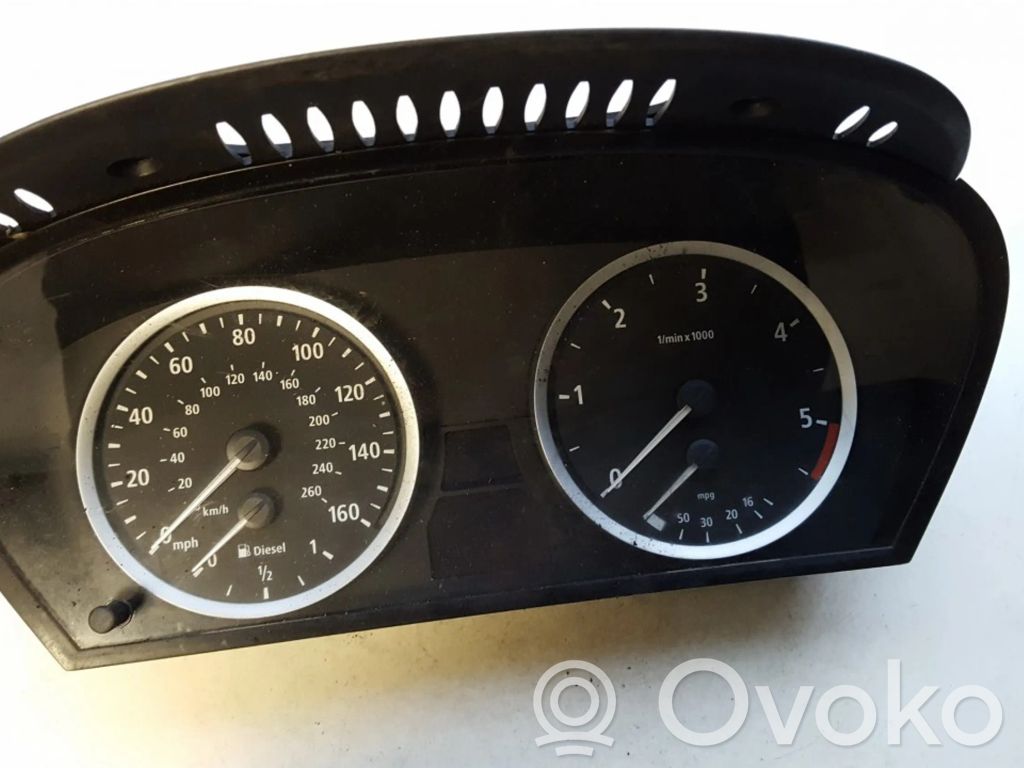 BMW 5 E60 E61 Nopeusmittari (mittaristo) 