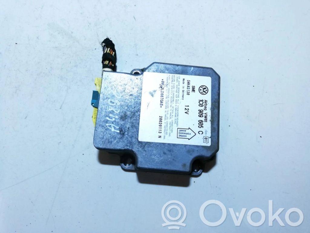 Volkswagen PASSAT B5.5 Unitate/modul de comandă airbaguri 