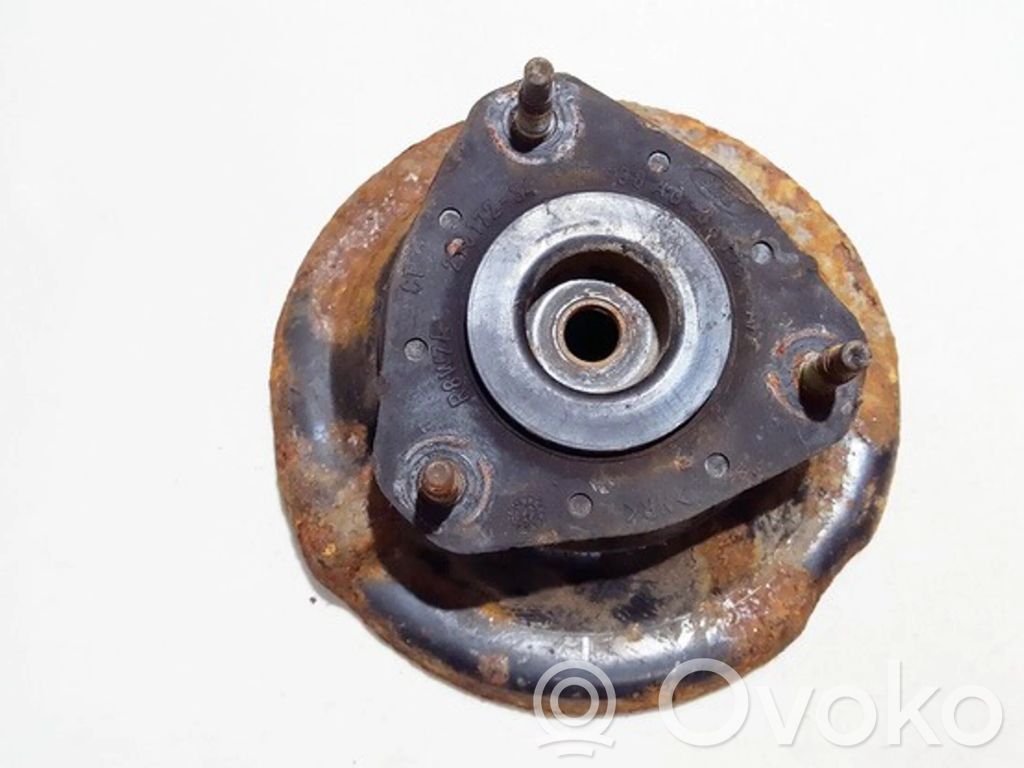 Ford Focus Supporto di montaggio della molla elicoidale 