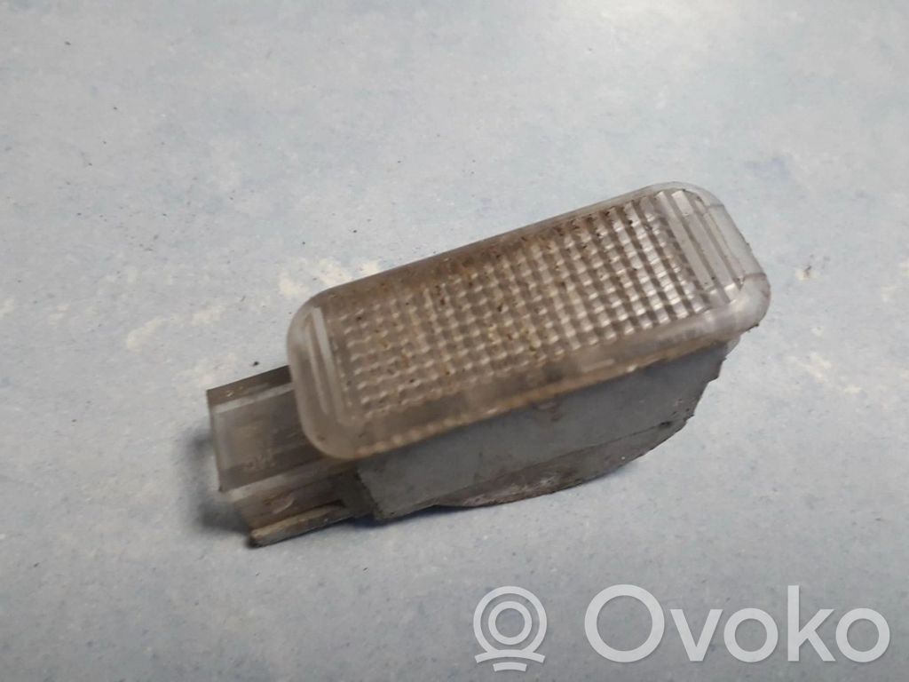 Volkswagen PASSAT B5 Altre luci abitacolo