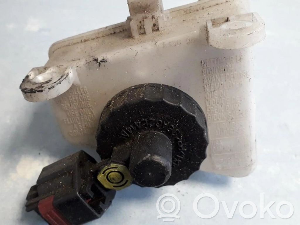 Ford Focus Serbatoio di compensazione del liquido del freno 