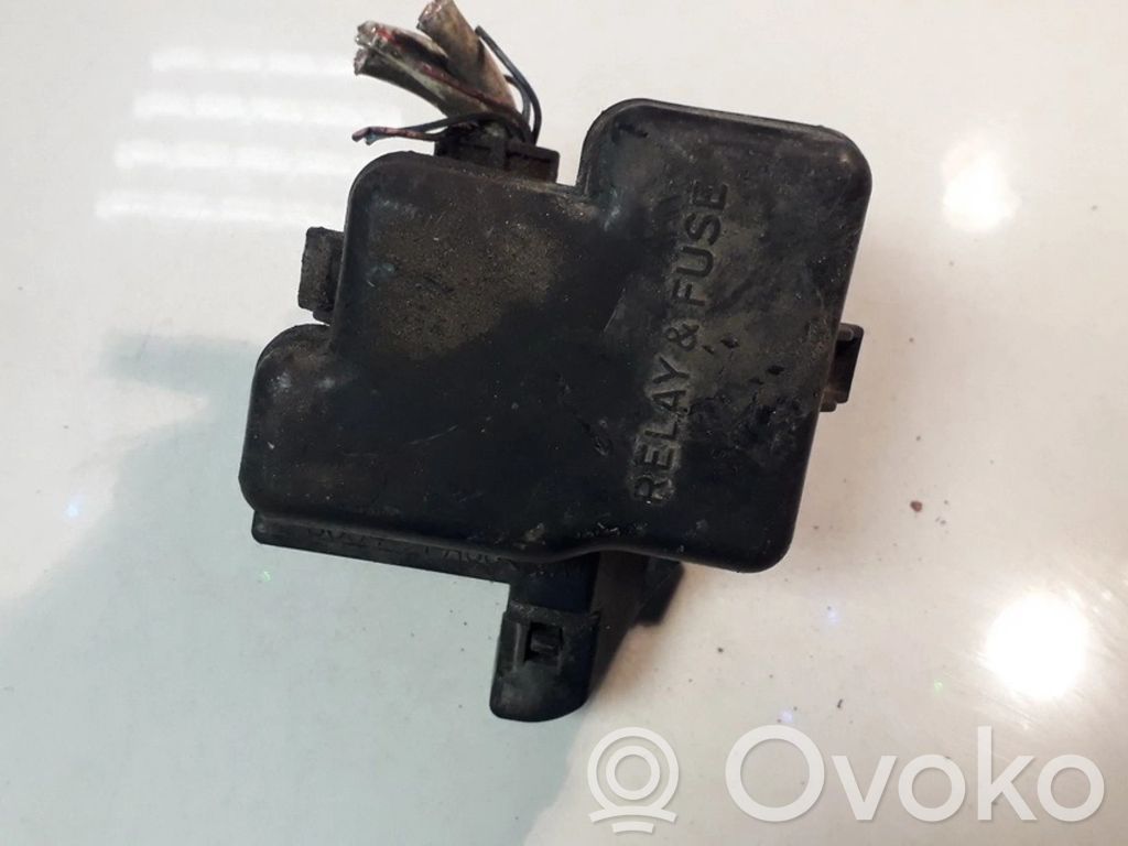 Toyota Previa (XR30, XR40) II Set scatola dei fusibili 