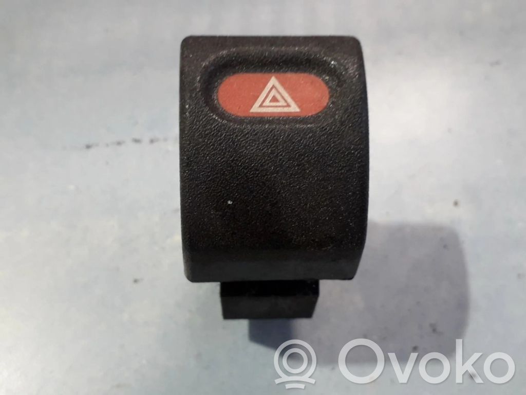 Botón interruptor de luz de peligro   90347821,90347821