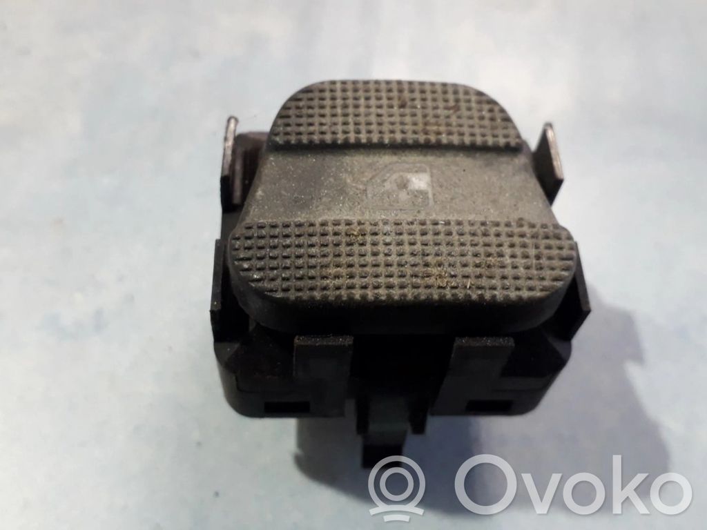 Volkswagen Golf III Interruttore di controllo dell’alzacristalli elettrico 