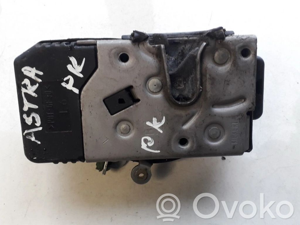 Opel Zafira A Etuoven lukko 