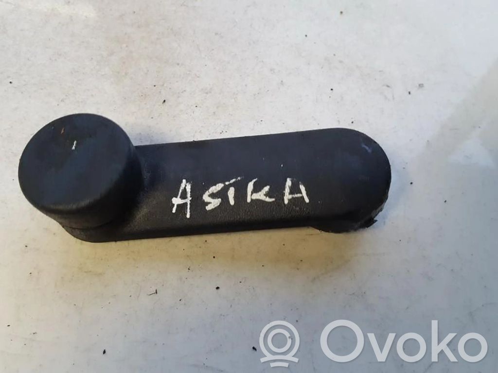 Asa de la ventanilla de la puerta delantera   90247150,90247150