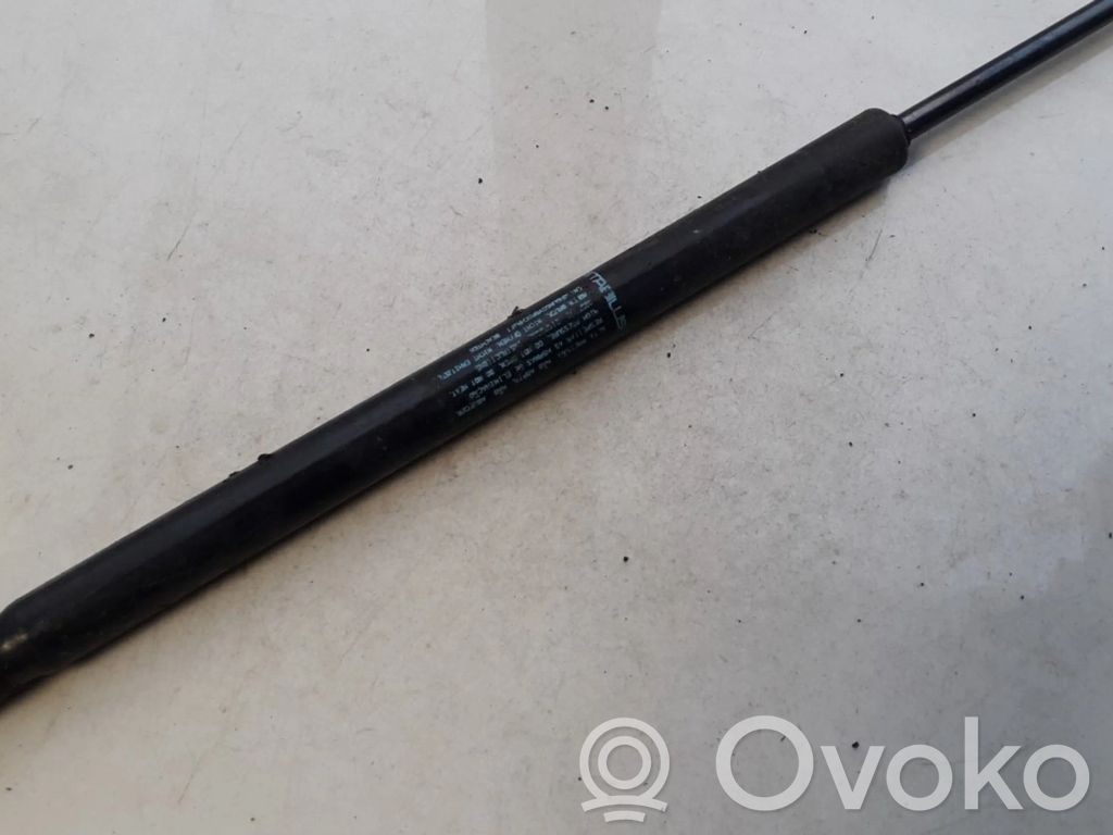 Volkswagen Golf IV Vérin de capot arrière