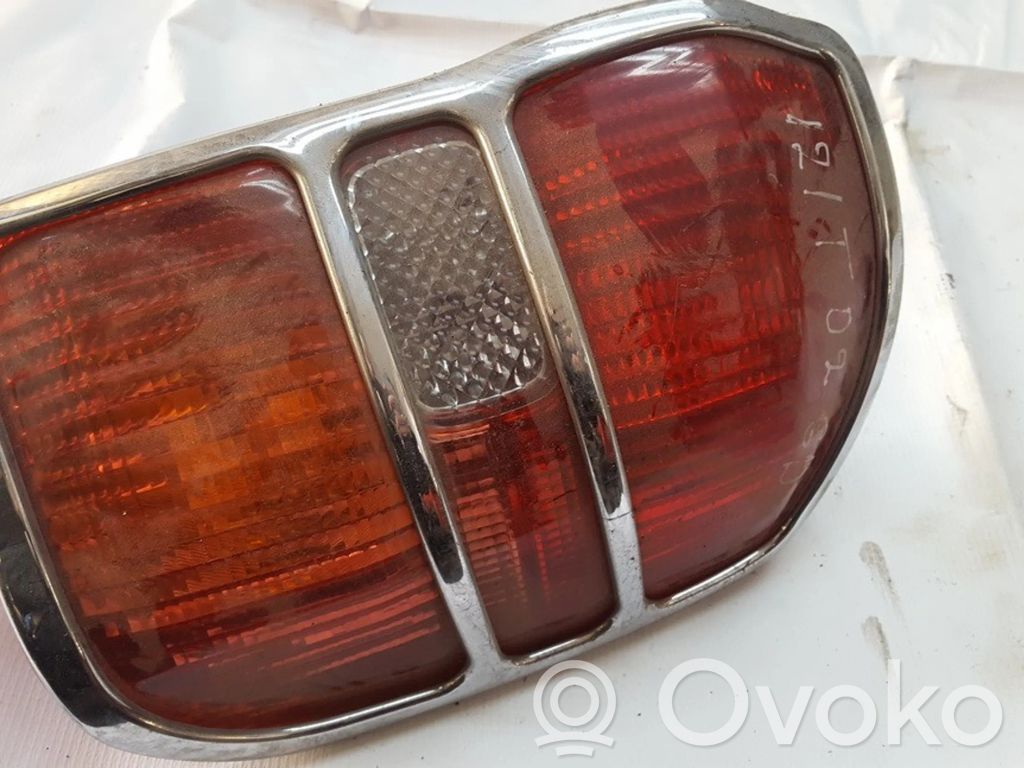 Toyota RAV 4 (XA20) Luci posteriori 