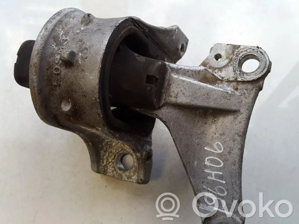 Honda Civic Moottorin kiinnikekorvake 