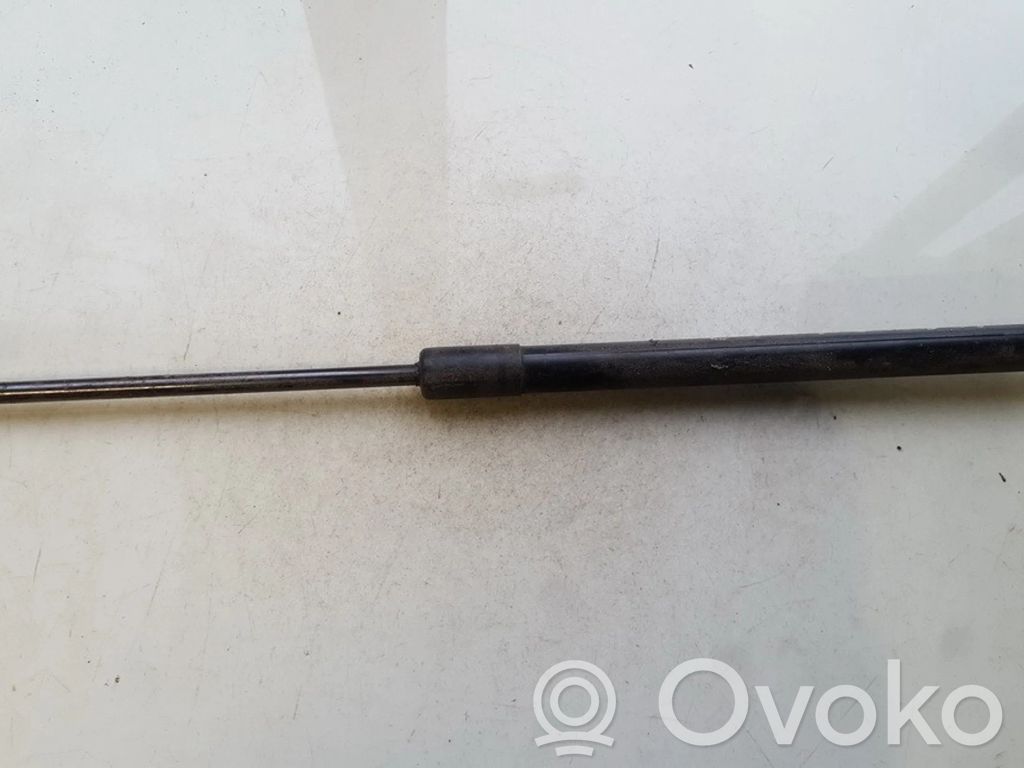 Toyota Auris 150 Vérin de capot arrière