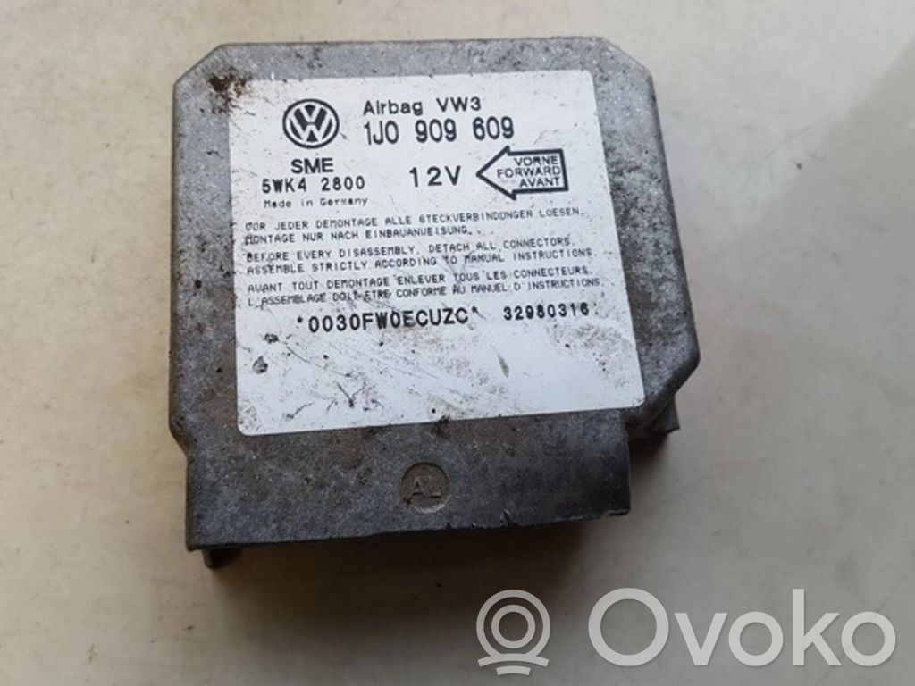 Volkswagen Golf IV Unitate/modul de comandă airbaguri 