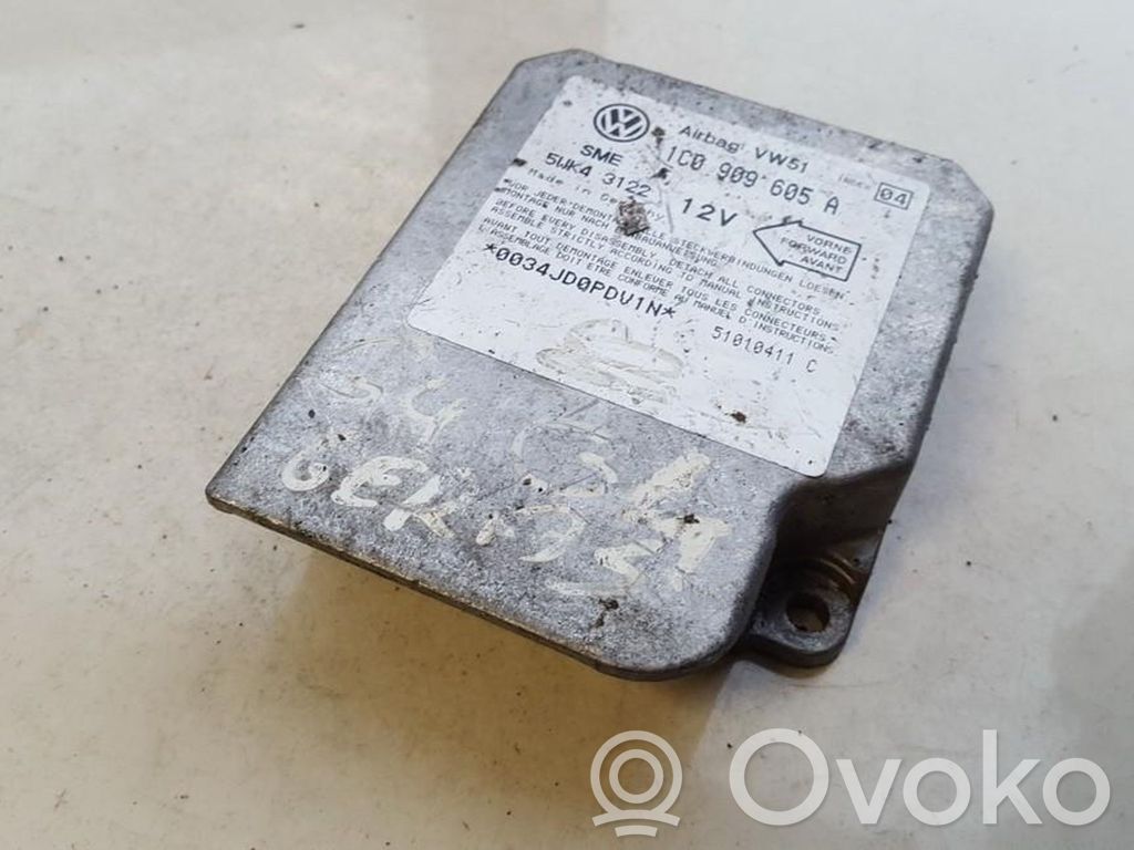 Volkswagen Golf IV Unitate/modul de comandă airbaguri 