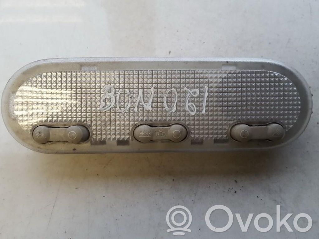 Nissan Note (E11) Illuminazione sedili anteriori 