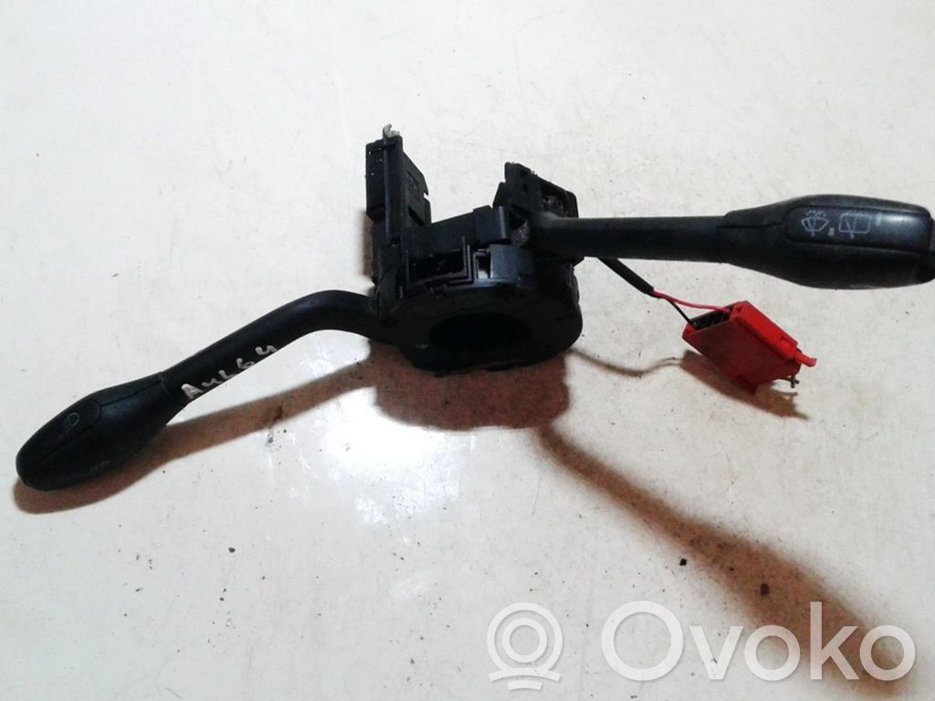 Volkswagen Polo III 6N 6N2 6NF Commodo, commande essuie-glace/phare 