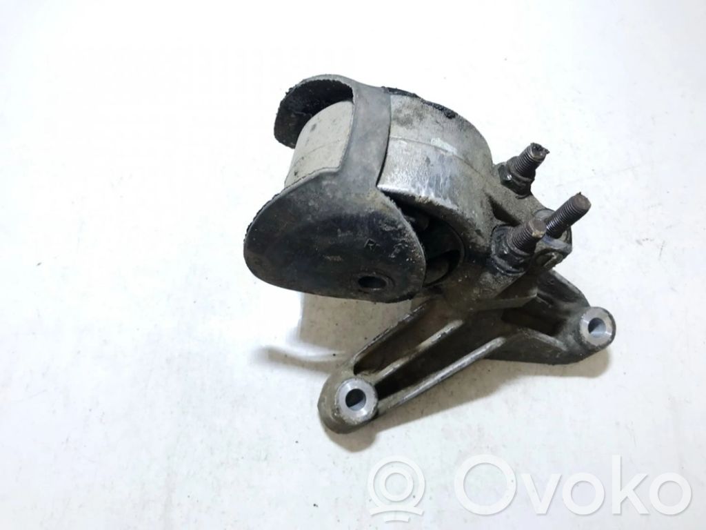Engine mount bracket   MR290428,MR290428