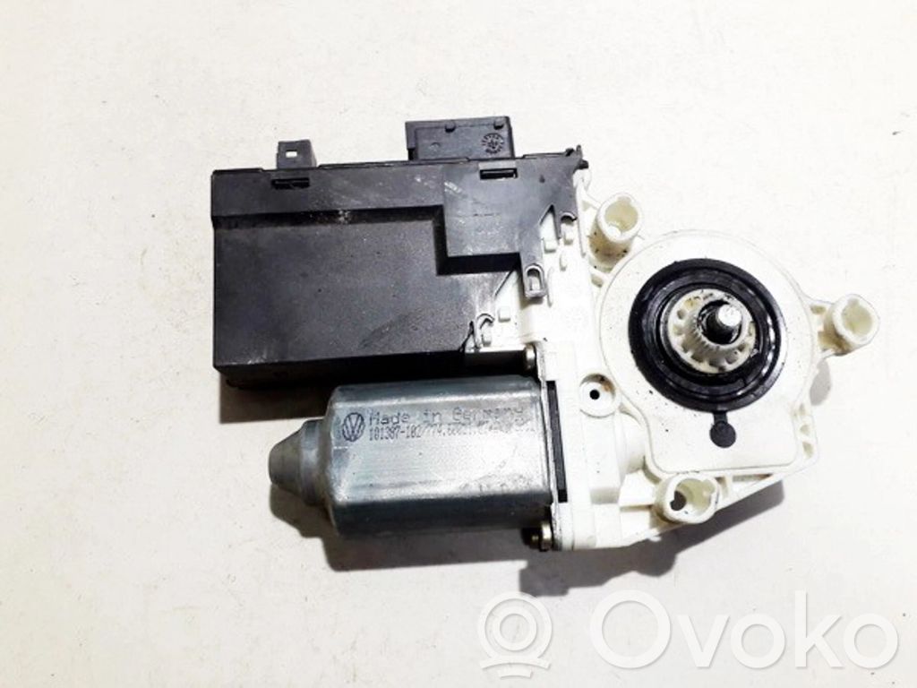 Citroen C5 Motor del regulador de la ventanilla de la puerta delantera 