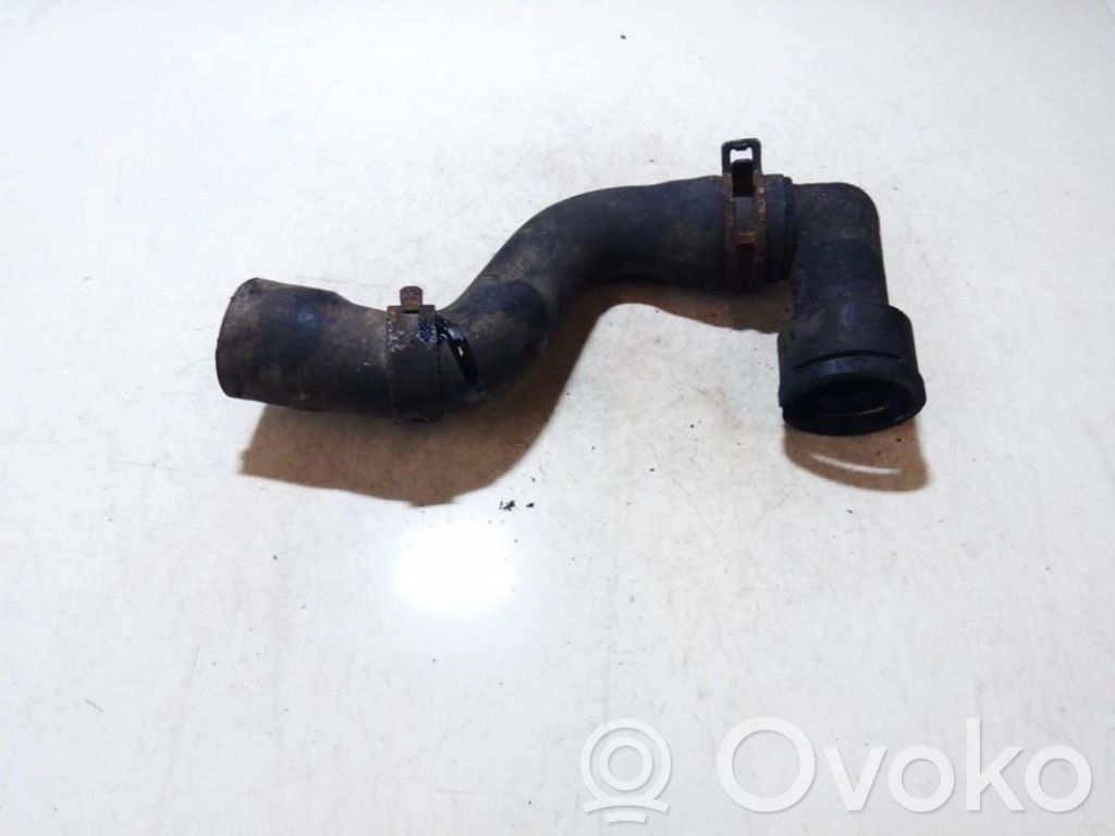 Volkswagen Golf III Tubo flessibile del liquido di raffreddamento del motore