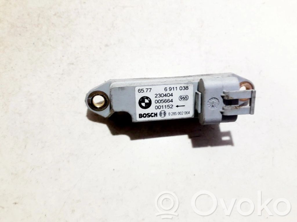 Sensor impacto/accidente para activar Airbag   65776911038,0285002064,65776911038