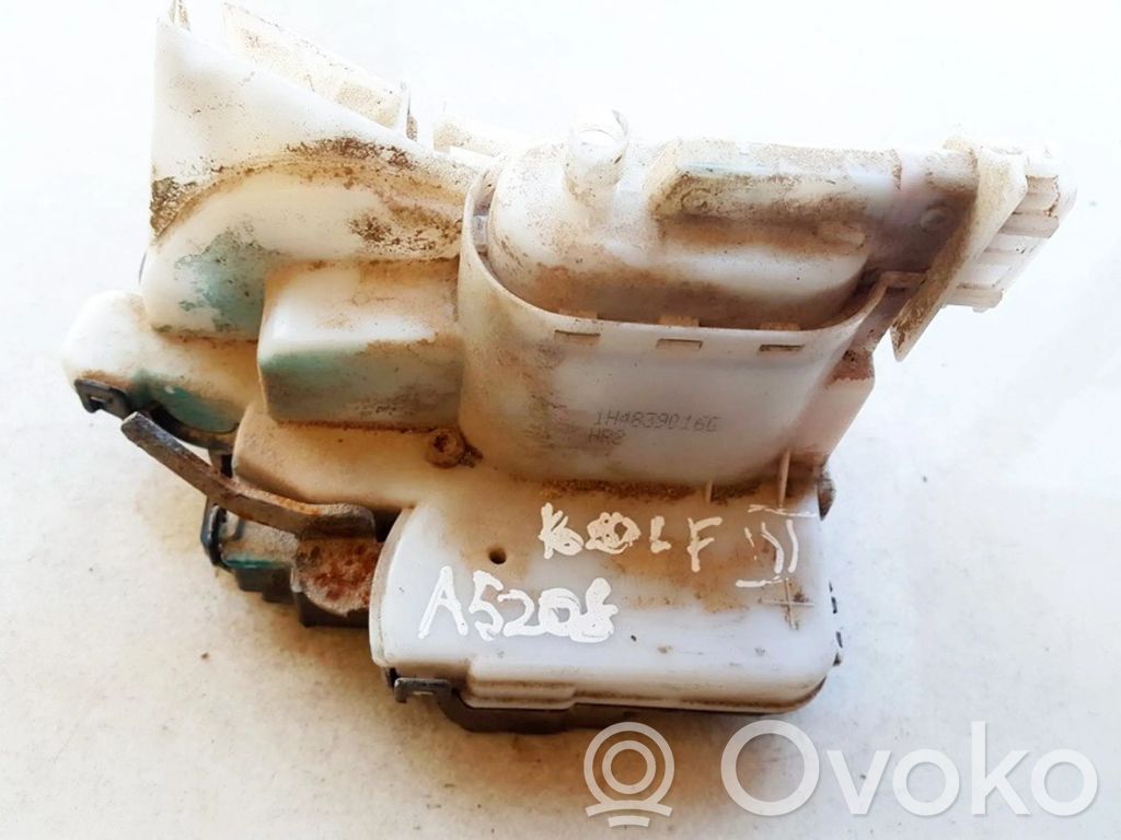 Volkswagen Golf III Zamek drzwi tylnych 
