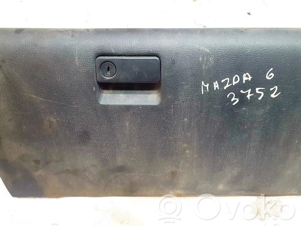Mazda 6 Cutie mănuși 