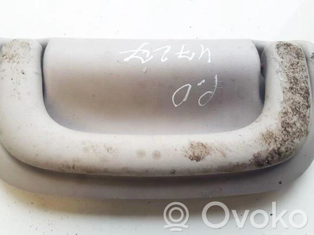 Volkswagen Golf IV Poignée de maintien plafond avant 