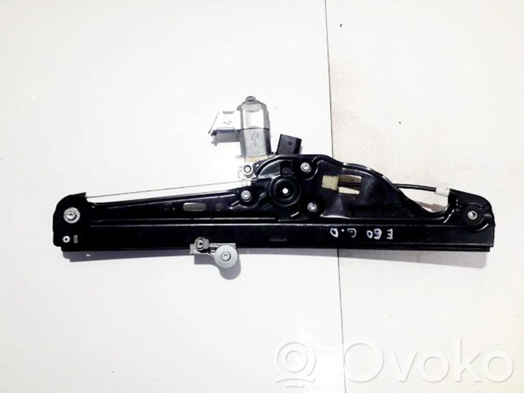 BMW 5 E60 E61 Regulador con motor de la ventanilla de la puerta corredera 