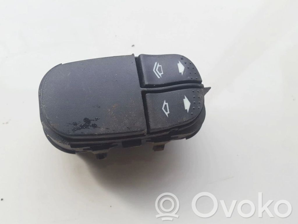 Ford Focus Interruttore di controllo dell’alzacristalli elettrico