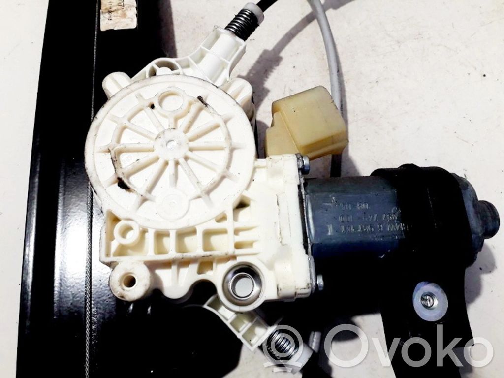 Silnik regulatora szyby drzwi przednich   997749100,0130821459,997749100