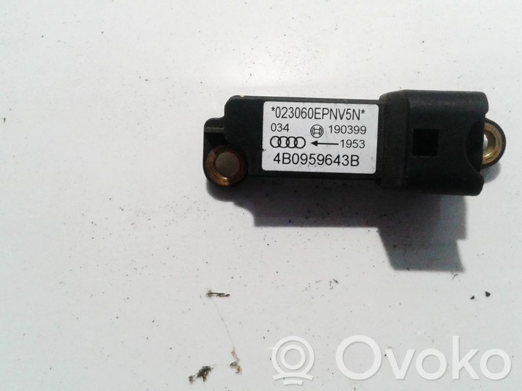 Audi A6 S6 C5 4B Sensore d’urto/d'impatto apertura airbag 