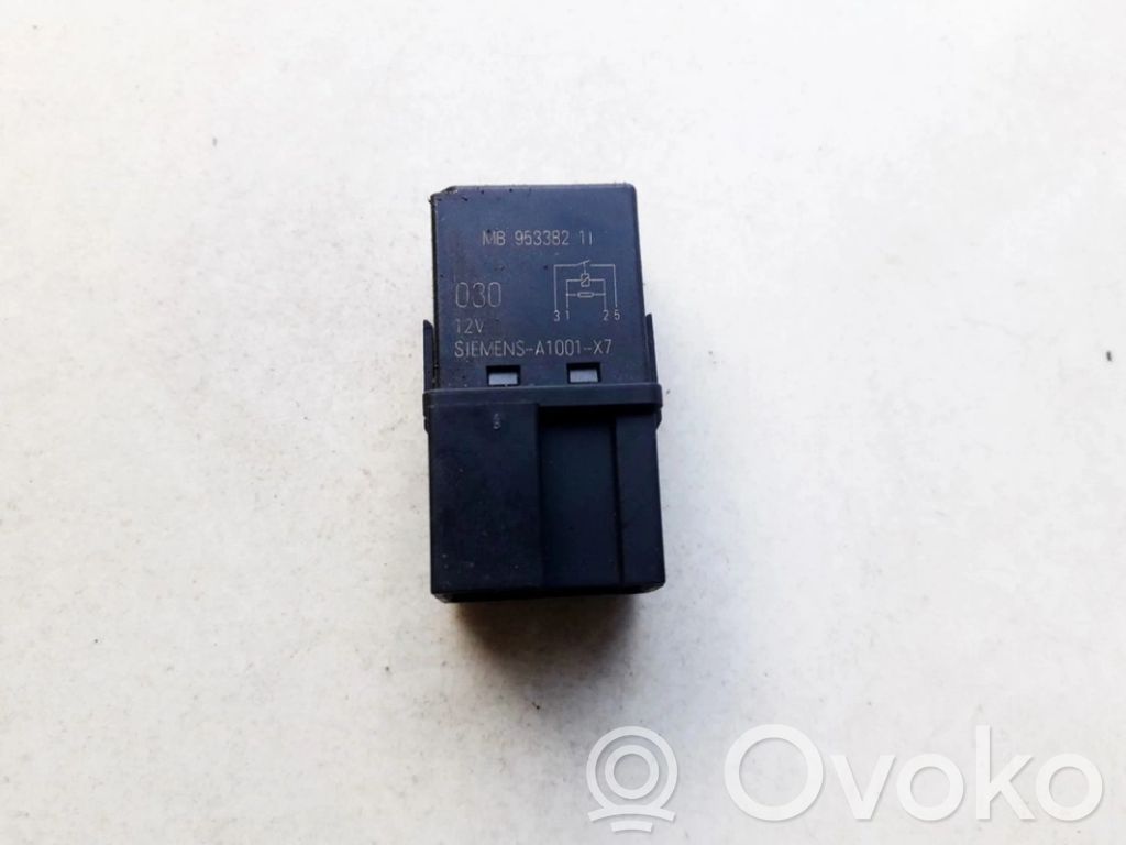 Autres relais   MB953382,A1001X7,A1001X7,MB953382