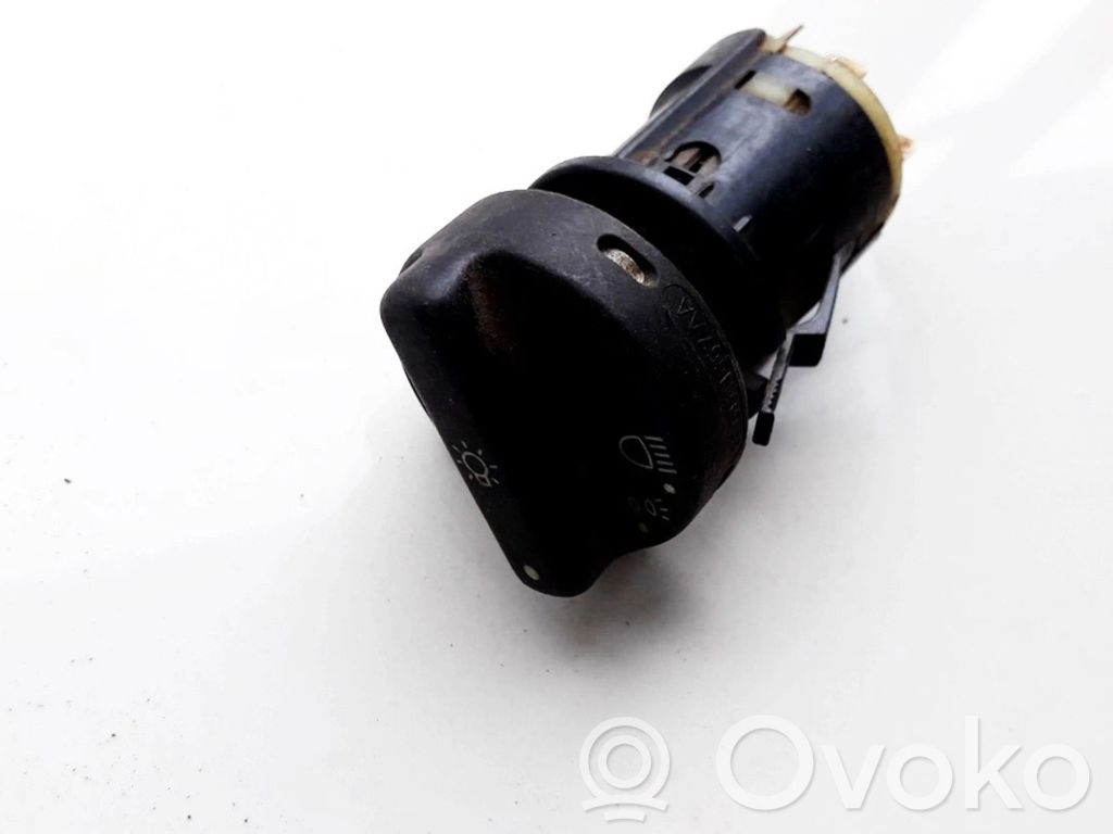 Light switch   88GG11667AA,88GG11667AA