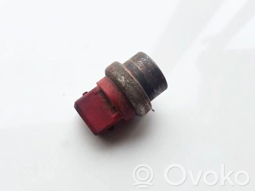 Volkswagen Golf III Czujnik temperatury płynu chłodzącego 
