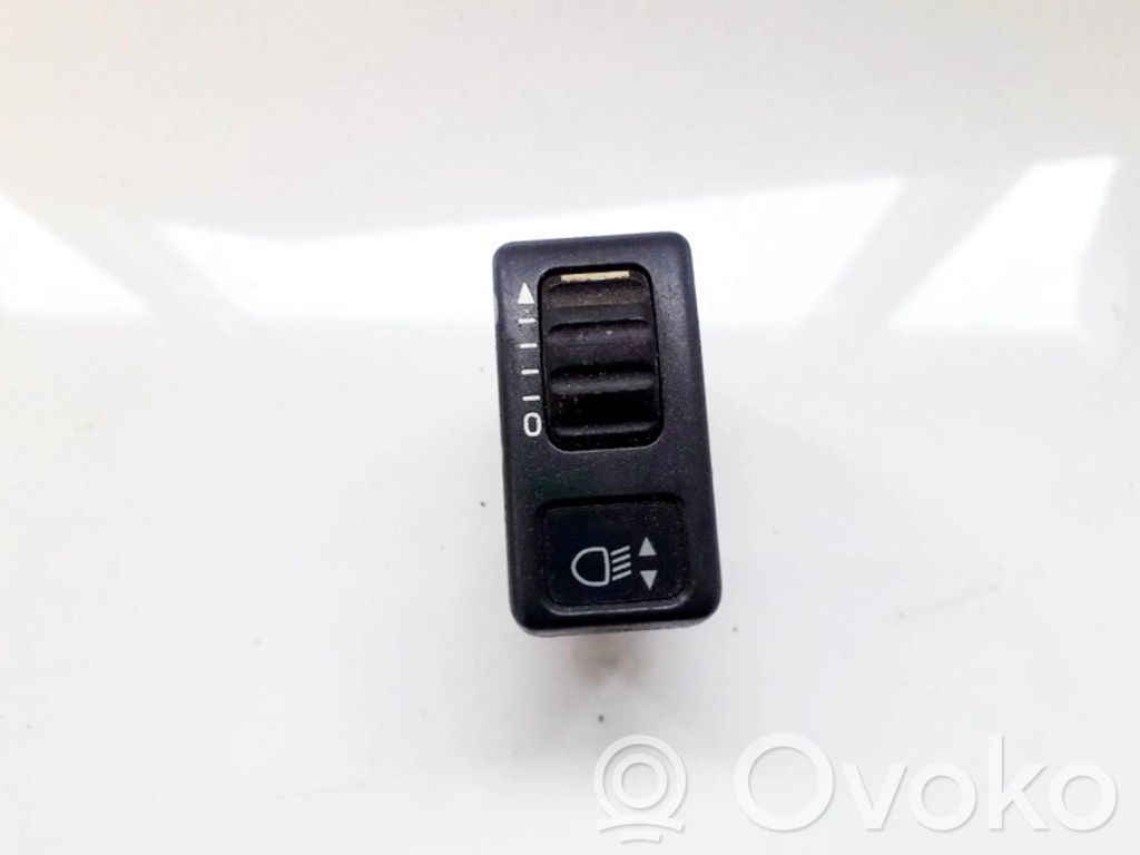 Volvo S70  V70  V70 XC Interruttore di regolazione livello altezza dei fari 