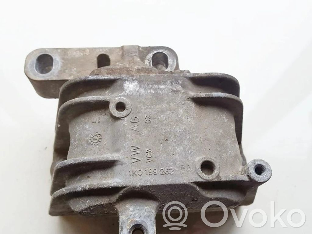 Volkswagen Touran I Wspornik / Mocowanie silnika