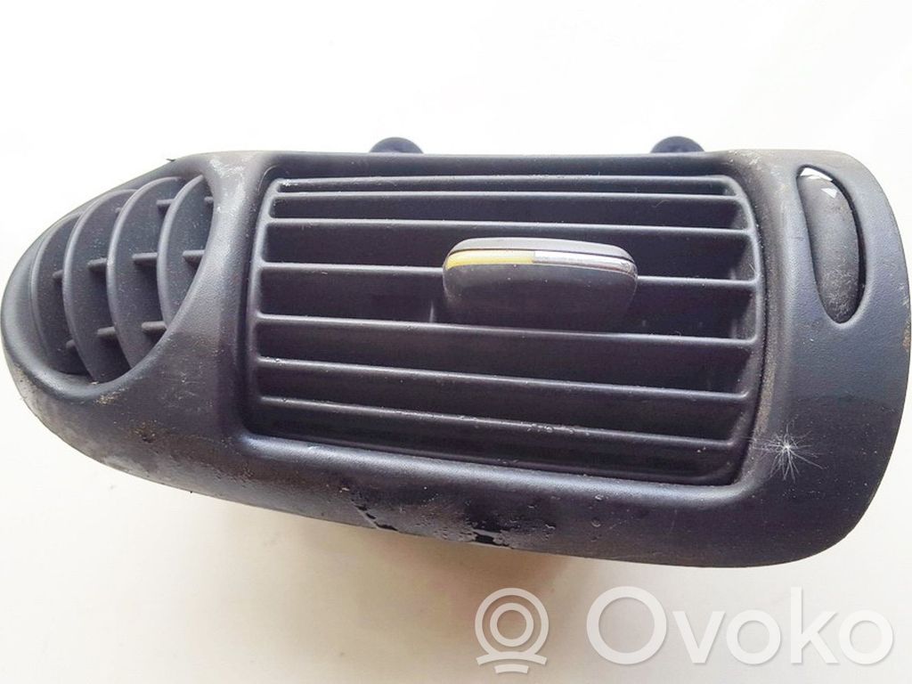 Mercedes-Benz C W203 Grilă ventilație centrală 