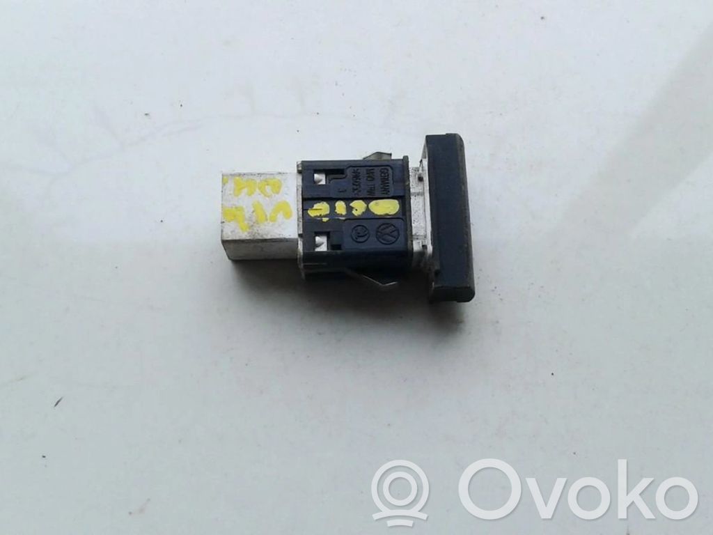 Skoda Octavia Mk1 (1U) Interruttore di controllo della trazione (ASR) 