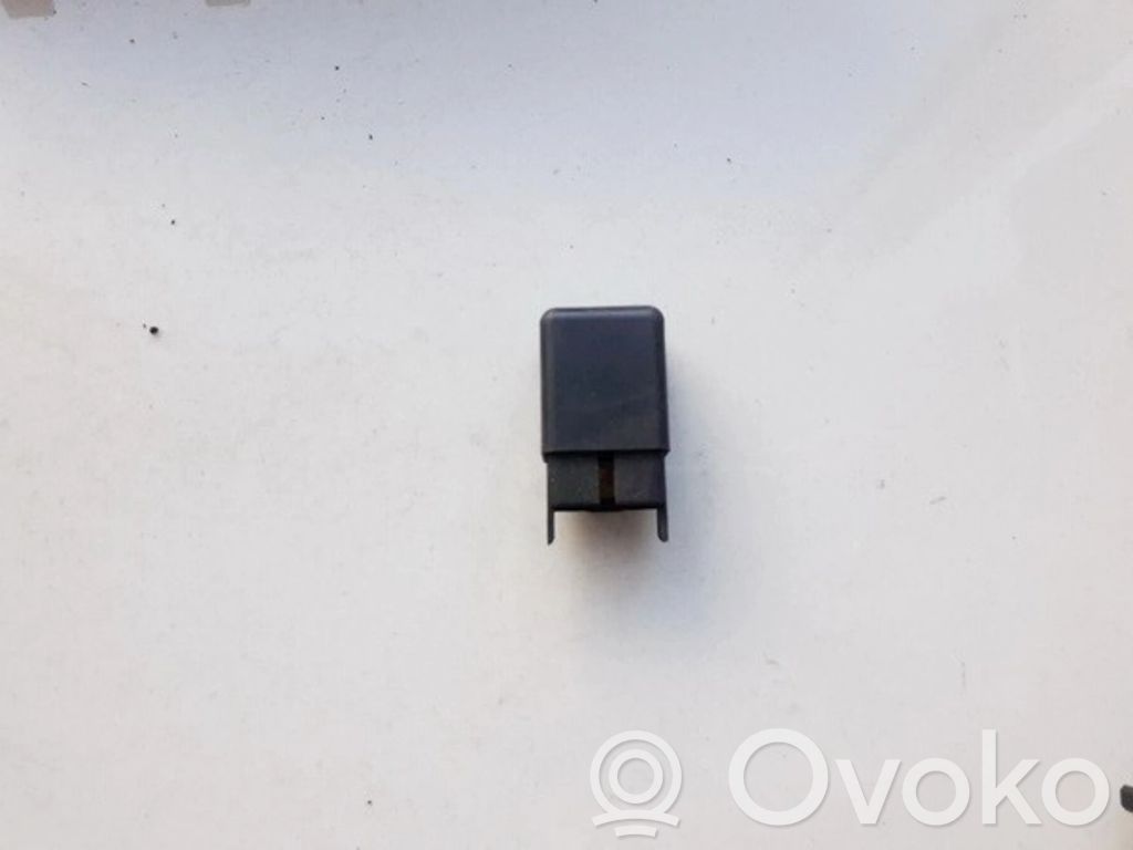 Mitsubishi Colt Otros relés 