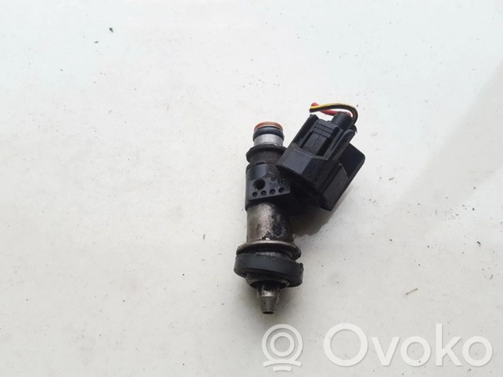 Inyector de combustible