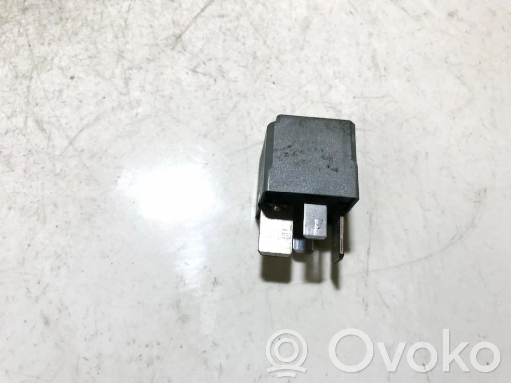 Otros relés   6G9T14B192EA,6G9T14B192EA,6G9T14B192EA,6G9T14B192EA