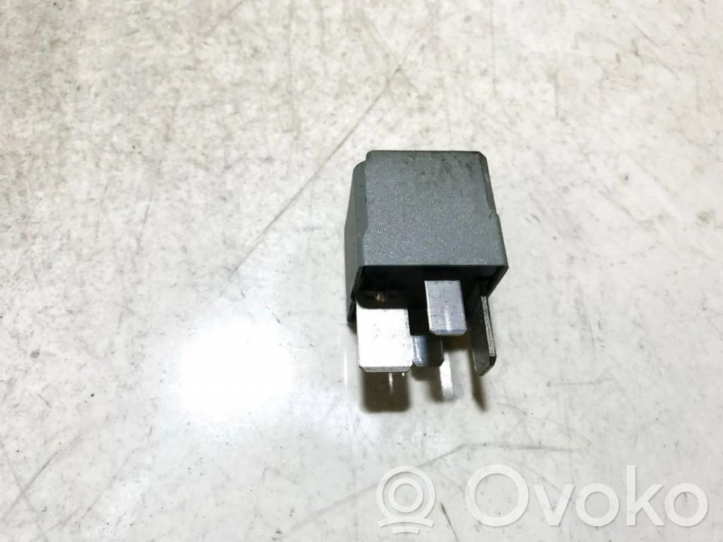 Otros relés   6G9T14B192EA,6G9T14B192EA,6G9T14B192EA,6G9T14B192EA