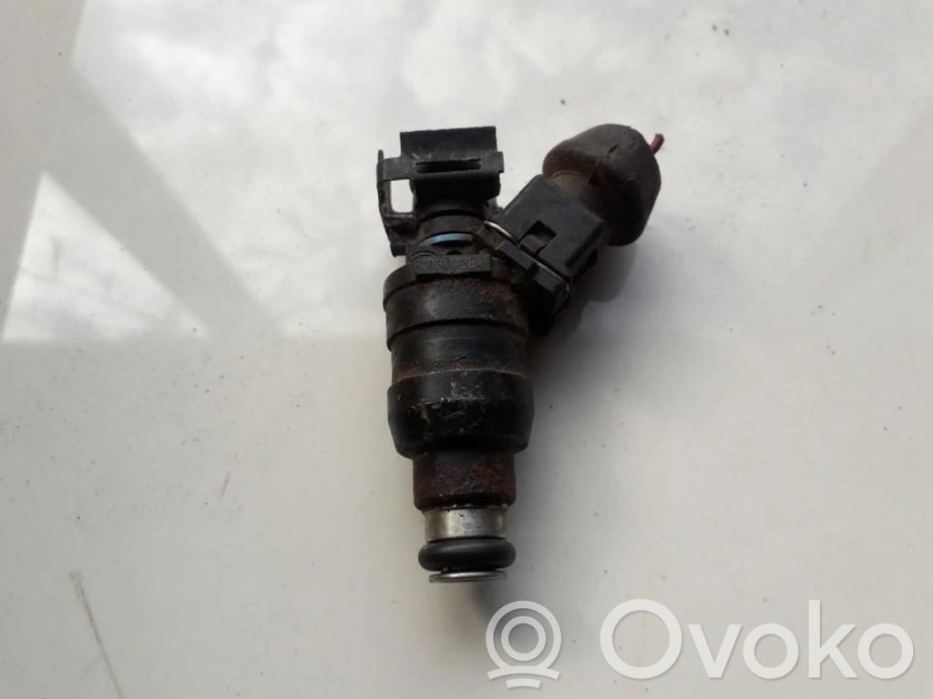 Peugeot 306 Inyector de combustible 