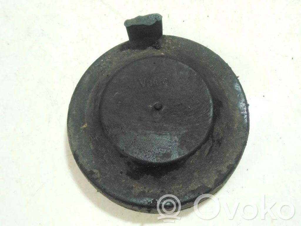 Volkswagen PASSAT B6 Osłona żarówki lampy przedniej 