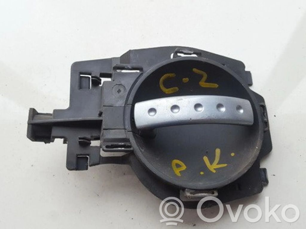 Manecilla interna puerta delantera   9647164577,8136G,8136G,9647164577