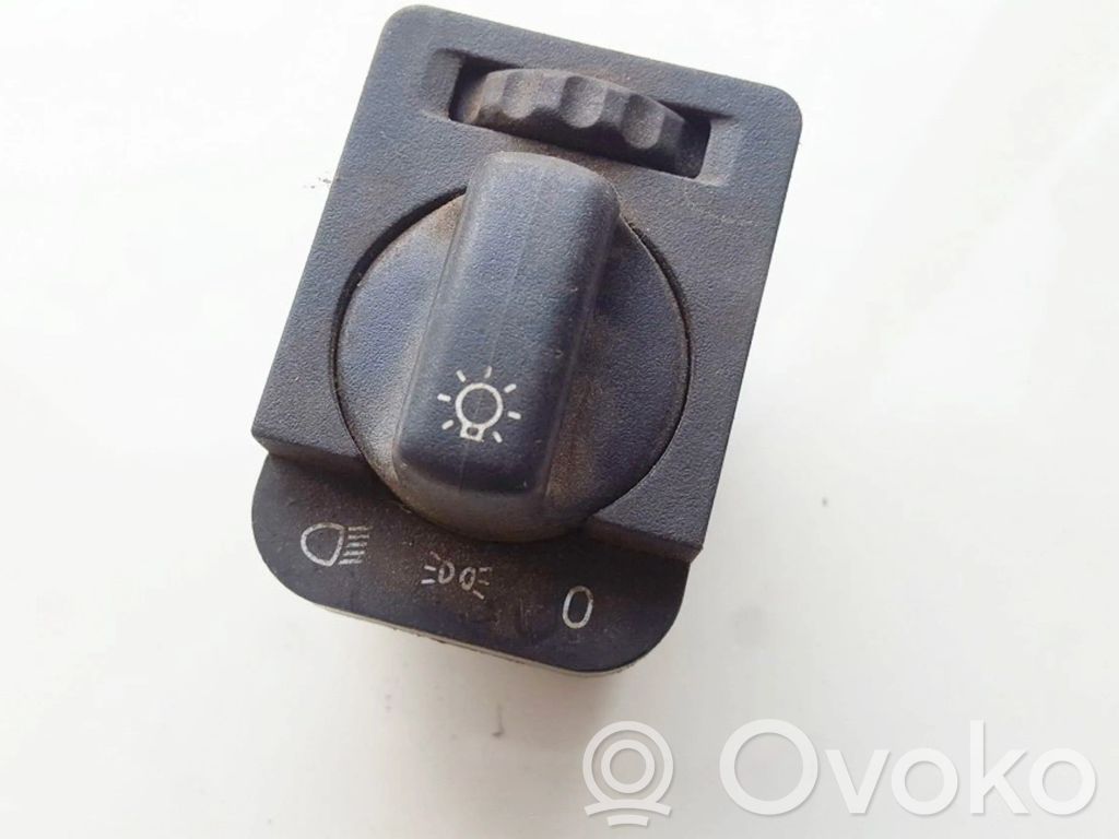 Valokatkaisija   90481764,90481763,90481763,90481764