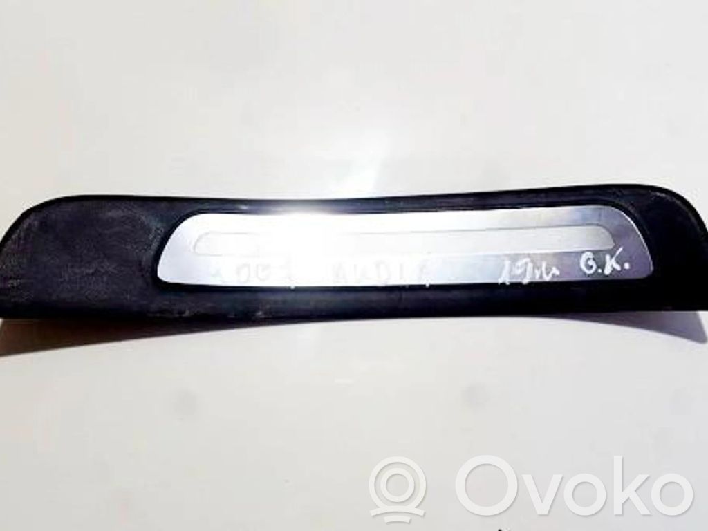 Audi A4 S4 B8 8K Capac prag spate 