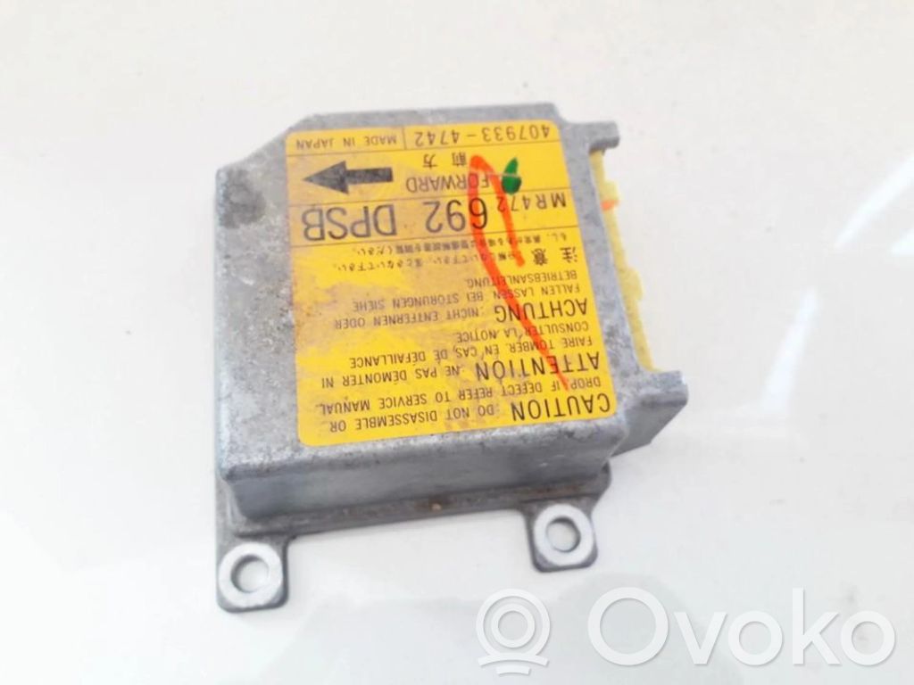 Mitsubishi Space Wagon Sterownik / Moduł Airbag 