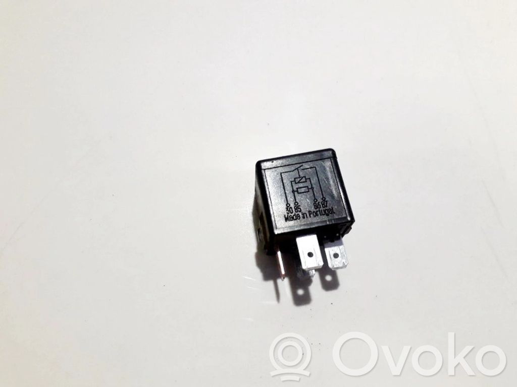 Otros relés   MB953381,V23134B52X240,MB953381,V23134B52X240