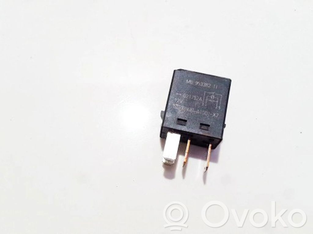 Altri relè   MB953382,V23074,MB953382,V23074